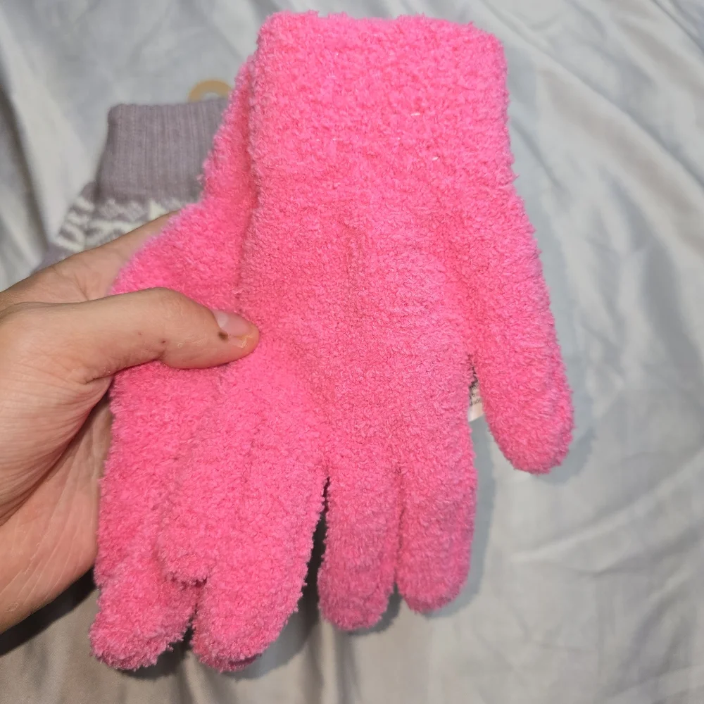 Lot of 2 NWT Girls Gloves Place & Time 1 Cozy Pink Pair 1 Pair of Texting Gloves